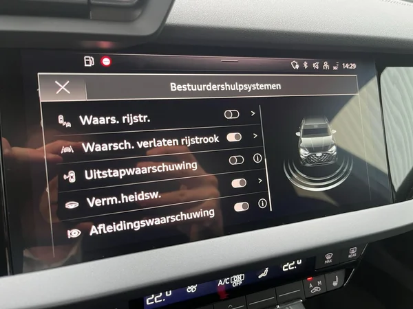 AUDI A3 Sedan (2025) — foto 7 van 19