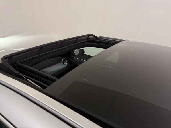 MERCEDES GLA 180 (2022) — foto 22 van 30
