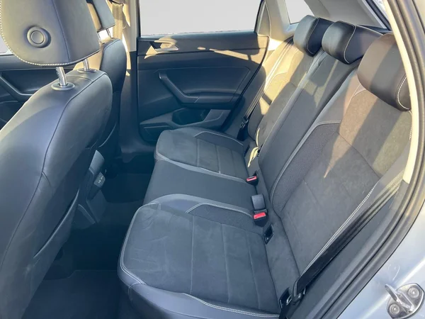 VOLKSWAGEN Polo (2022) — foto 4 van 18