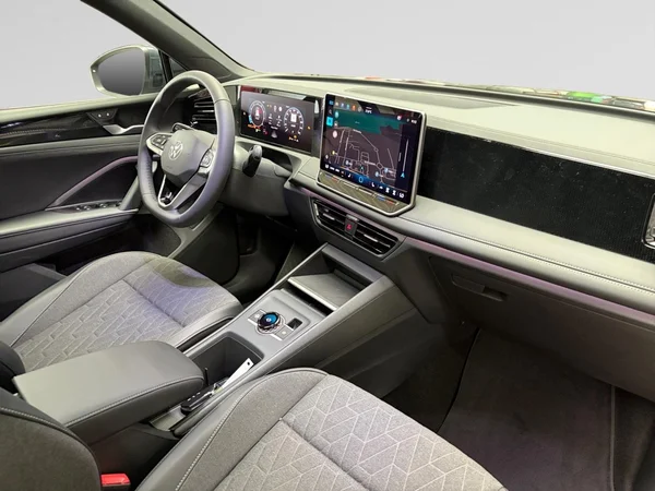 VOLKSWAGEN Tiguan (2026) — foto 11 van 22