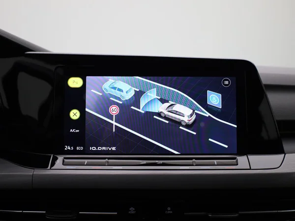 Volkswagen Golf (2023) — foto 26 van 41