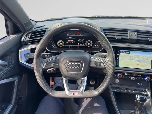 AUDI Q3 (2019) — foto 4 van 24