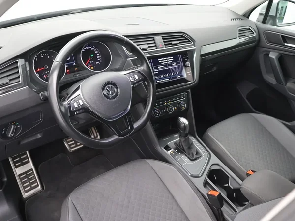 Volkswagen Tiguan (2020) — foto 22 van 27