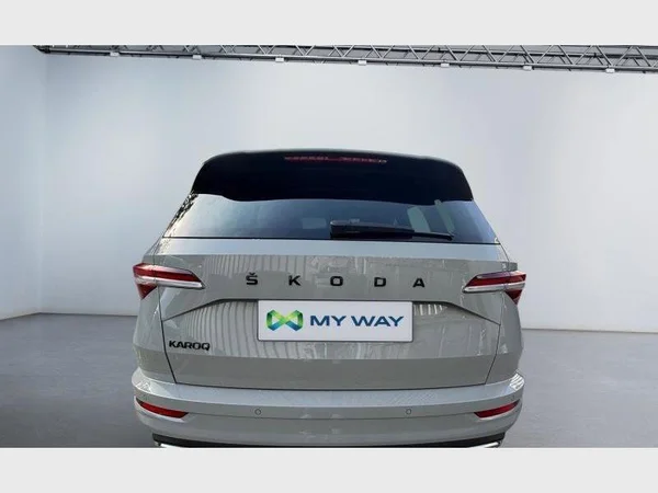 Skoda Karoq (2023) — foto 25 van 27