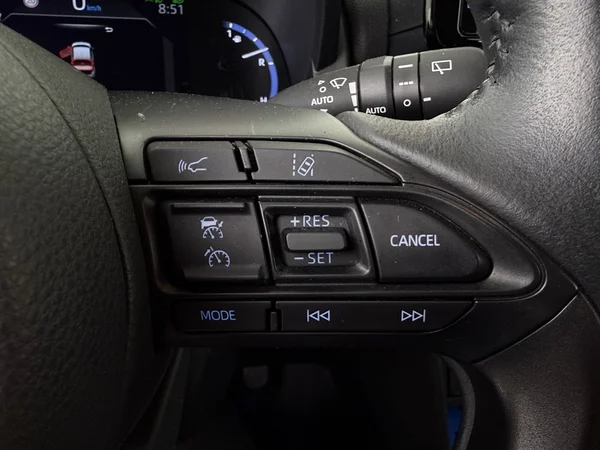 TOYOTA Yaris Cross (2022) — foto 9 van 30