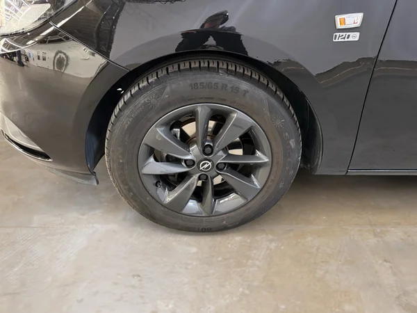 Opel Corsa (2019) — foto 3 van 29