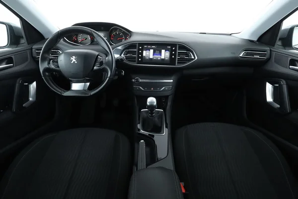 Peugeot 308 (2016) — foto 3 van 16