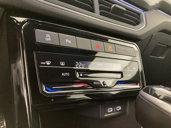 VOLKSWAGEN T-Cross (2025) — foto 14 van 35