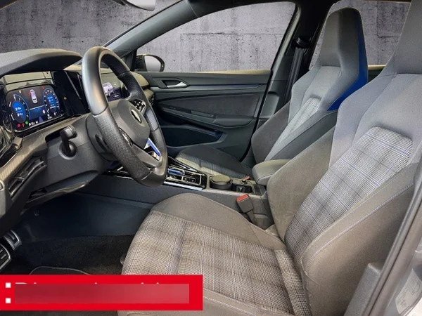 Volkswagen Golf VIII GTE (2023) — foto 7 van 10