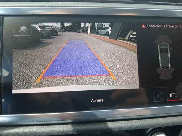 AUDI Q3 Sportback PHEV (2023) — foto 14 van 21