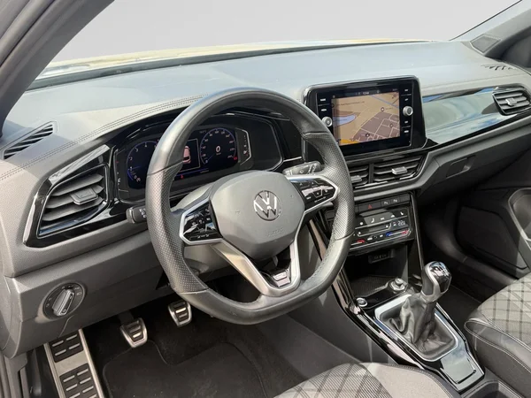 VOLKSWAGEN T-Roc (2023) — foto 22 van 23