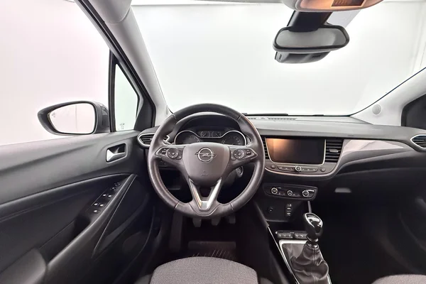 Opel Crossland (2023) — foto 11 van 25