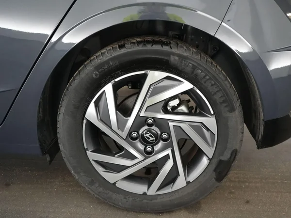 Hyundai i20 (2024) — foto 5 van 28
