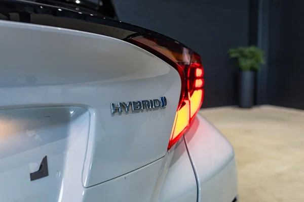 Toyota C-HR (2022) — foto 2 van 35