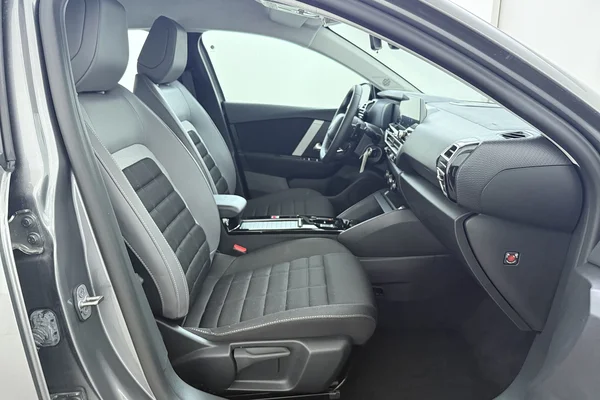 Citroen C4 (2025) — foto 15 van 17