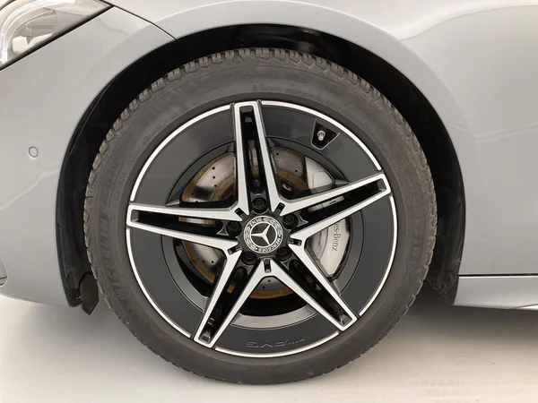 MERCEDES-BENZ C Break (2022) — foto 3 van 36