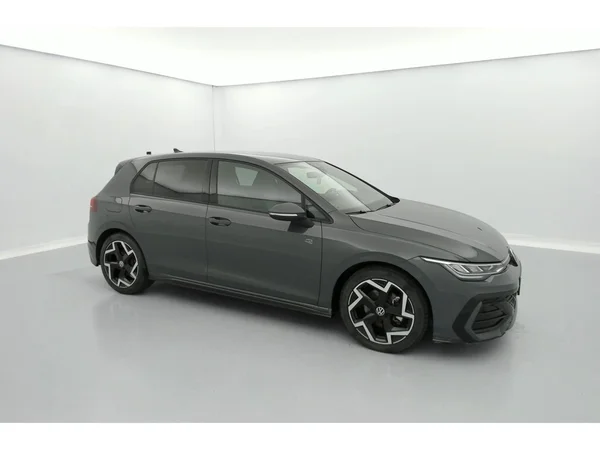 VOLKSWAGEN Golf VIII (2025) — foto 25 van 36