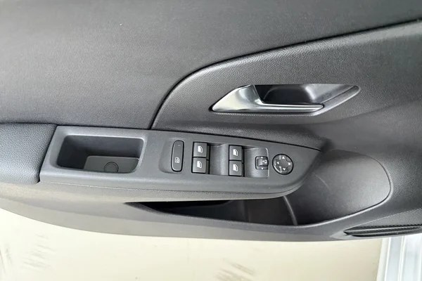 Opel Corsa (2025) — foto 8 van 20