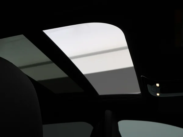 MERCEDES-BENZ C Break (2022) — foto 3 van 32