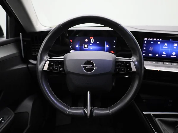 Opel Astra (2023) — foto 36 van 38