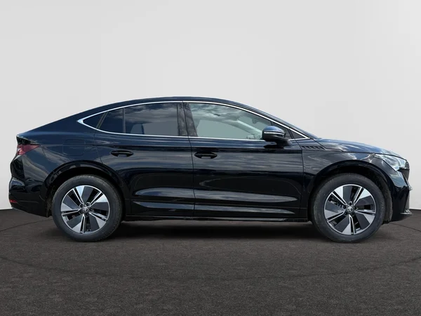 SKODA Enyaq Coupé (2025) — foto 10 van 15