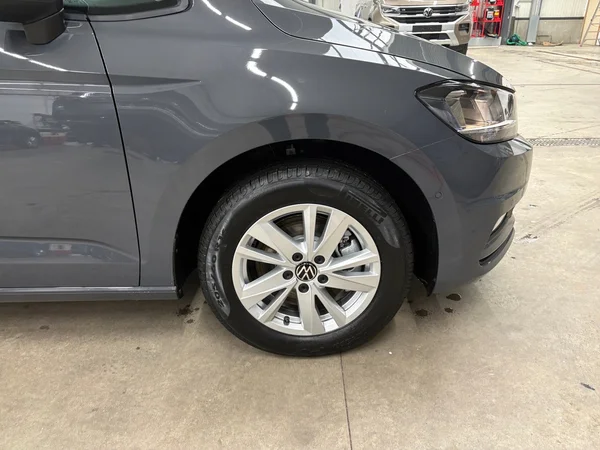 VOLKSWAGEN Touran (2026) — foto 7 van 21