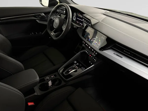 AUDI A3 Sportback PHEV (2026) — foto 12 van 15