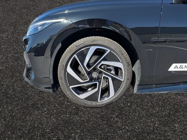 VOLKSWAGEN ID.7 Tourer (2026) — foto 8 van 16