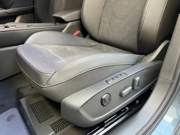 CUPRA Formentor e-Hybrid (PHEV) (2025) — foto 5 van 16