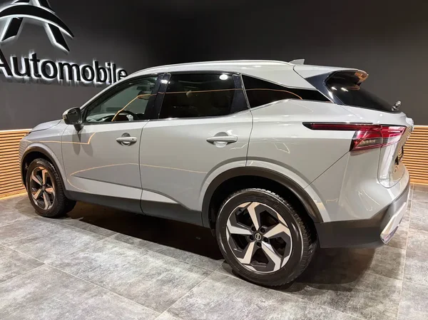 Nissan Qashqai (2021) — foto 17 van 26