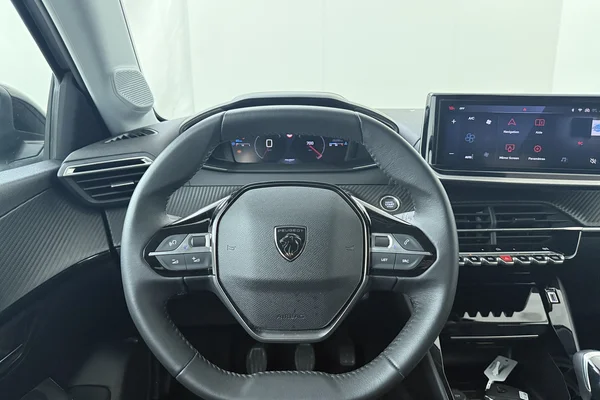 Peugeot 208 (2024) — foto 2 van 16