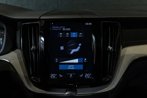 Volvo XC60 (2019) — foto 30 van 44
