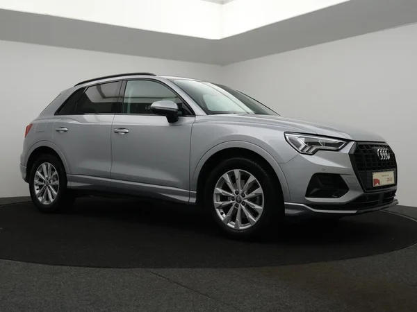 AUDI Q3 (2019) — foto 3 van 31