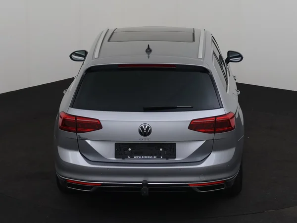 VOLKSWAGEN Passat Variant (2022) — foto 23 van 26