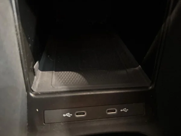 VOLKSWAGEN ID.4 (2023) — foto 11 van 23