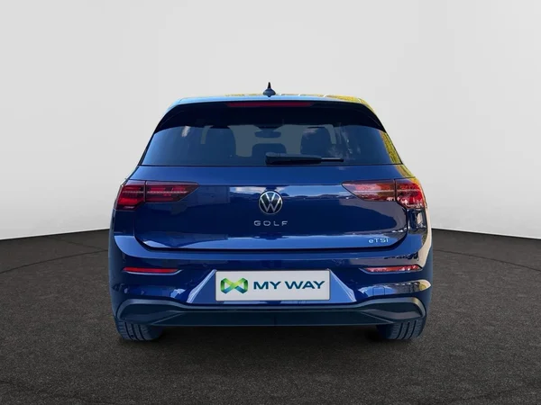 VOLKSWAGEN Golf VIII (2024) — foto 16 van 21