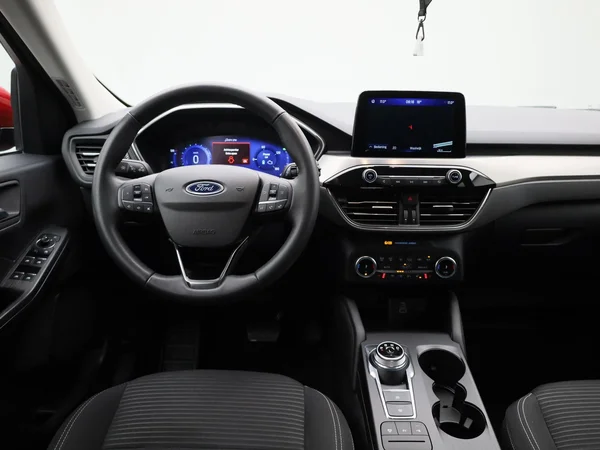 Ford Kuga (2022) — foto 36 van 38