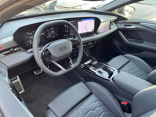 AUDI A6 Avant e-tron (2025) — foto 20 van 22
