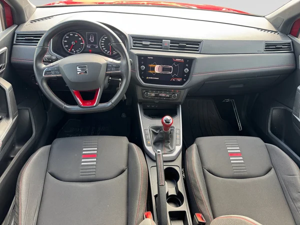 SEAT Arona (2019) — foto 17 van 24