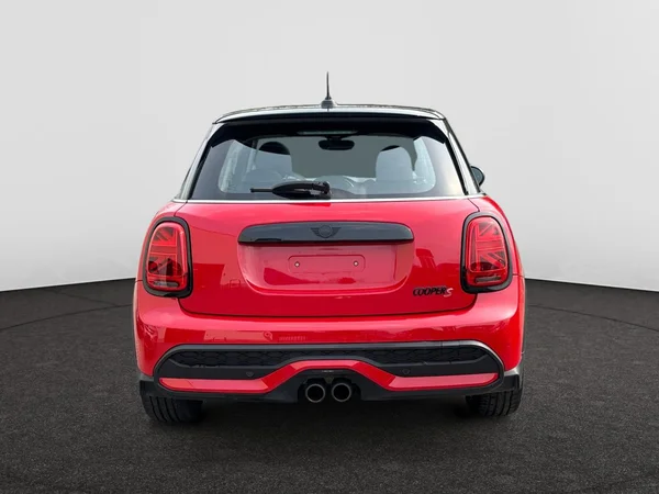 MINI Mini 5 Doors (F55 LCI II) (2022) — foto 19 van 24