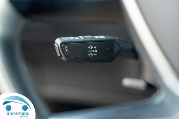 Audi e-tron (2022) — foto 26 van 33