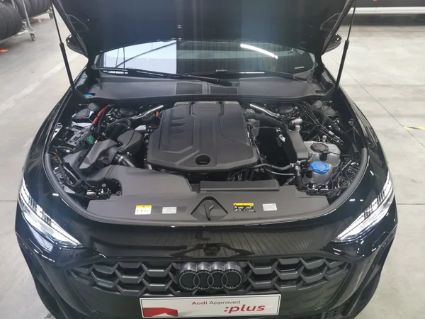 AUDI A5 Avant e-hybrid (PHEV) (2026) — foto 14 van 16