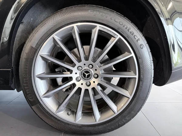 Mercedes-Benz GLE (2024) — foto 21 van 23