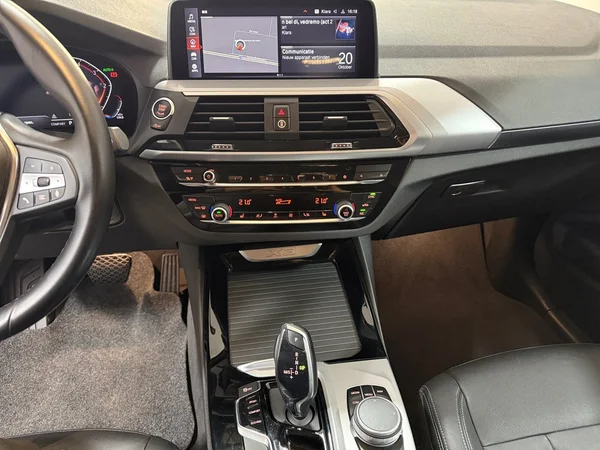 BMW X3 (2020) — foto 13 van 30