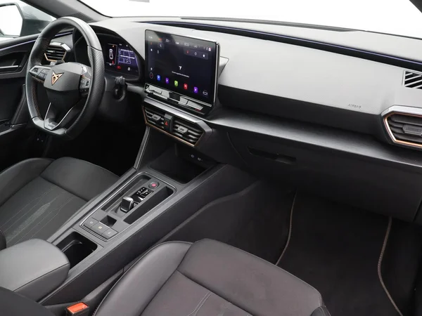 CUPRA Leon ST e-Hybrid (PHEV) (2024) — foto 30 van 31