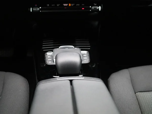 Mercedes-Benz CLA (2021) — foto 2 van 40