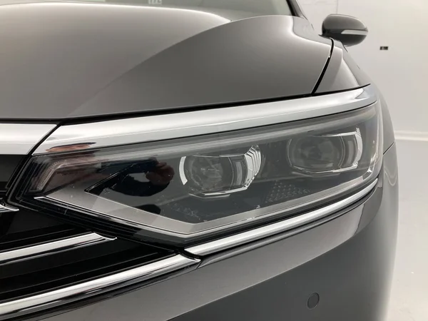 VOLKSWAGEN Passat Variant (2024) — foto 26 van 36