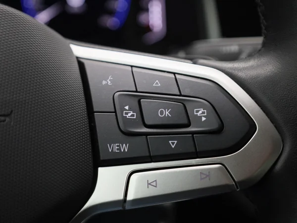 Volkswagen Polo (2022) — foto 18 van 38