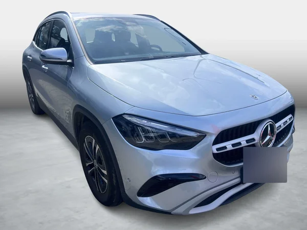 Mercedes-Benz GLA (2025) — foto 15 van 17