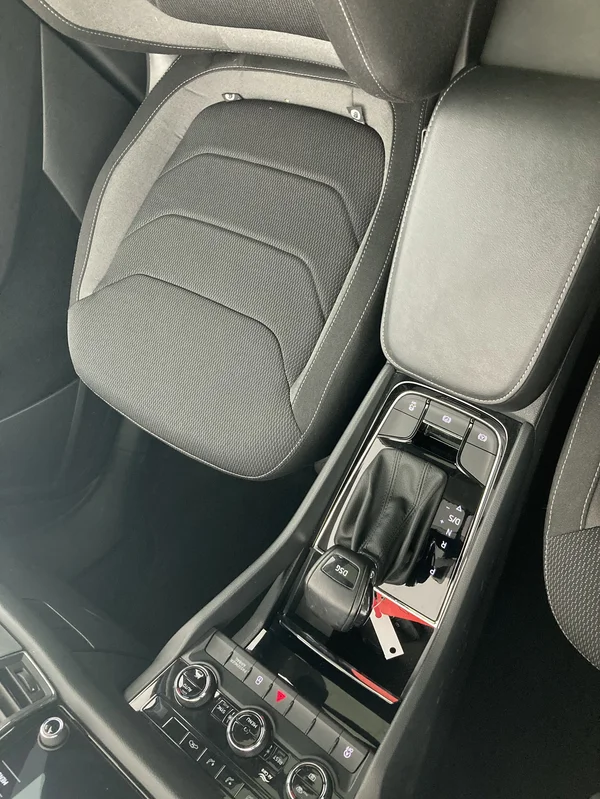 SKODA Kodiaq (2022) — foto 11 van 36